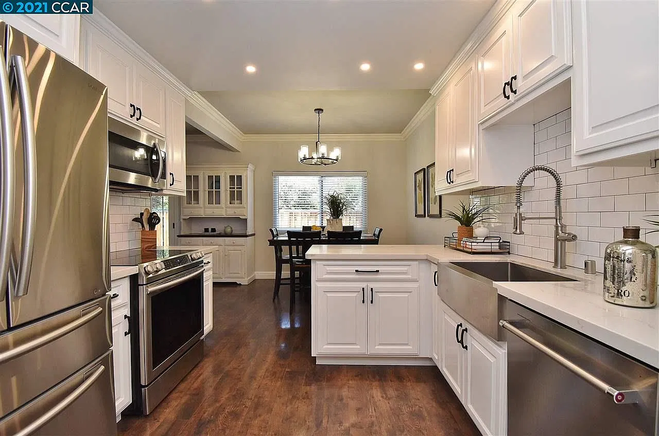 3 bed, 2.5 bath, 1257 sqft, $4,000 — Photo 4