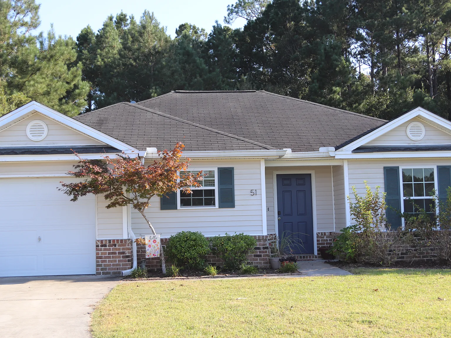 3 bed, 1203 sqft, $1,950 — Photo 2