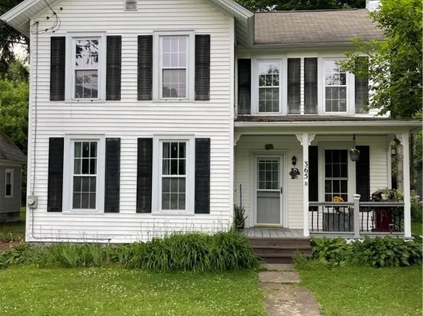 365 S Railroad St, Parish, NY 13131