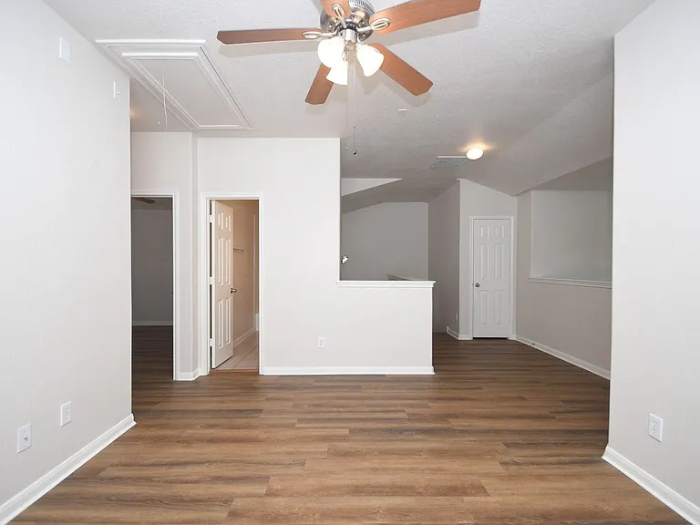 13111 Rippling Creek Ln — Photo 11