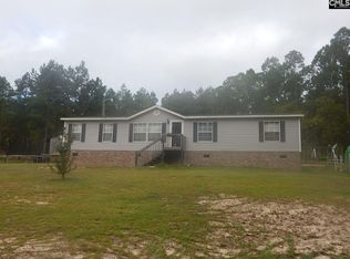 646 Robinson Town Rd, Cassatt, SC 29032