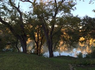 134 River Front Dr, Cedar Creek, TX 78612