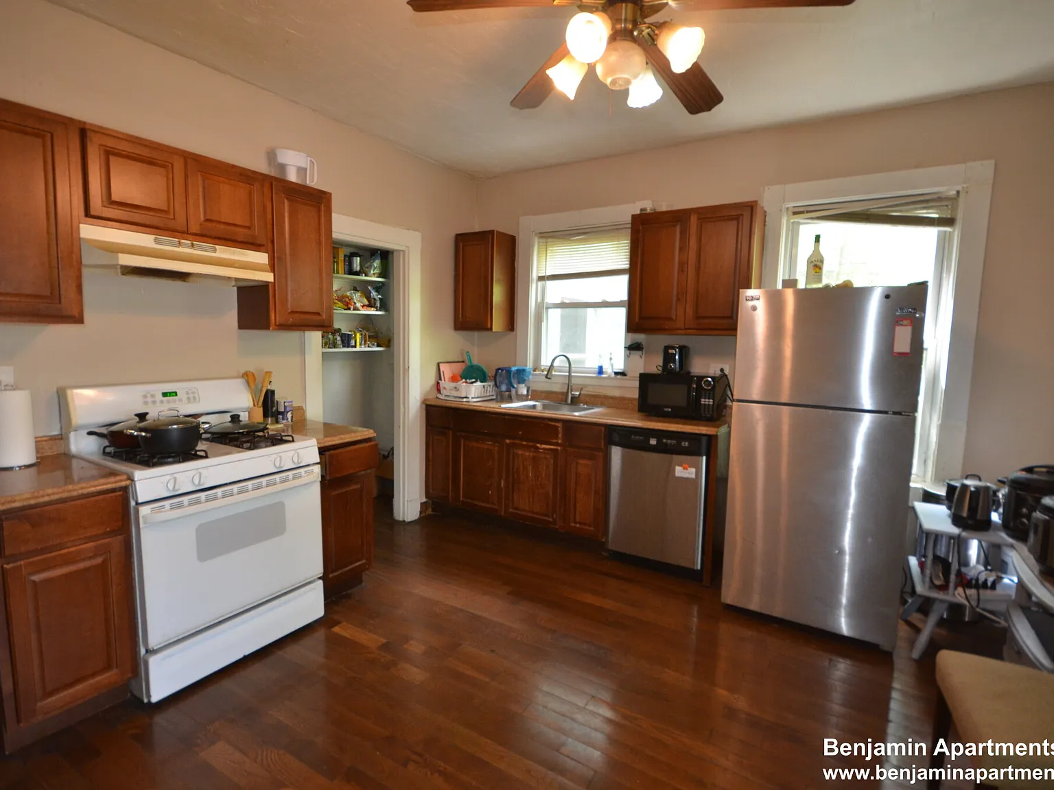 3 bed, $3,300 — Photo 1