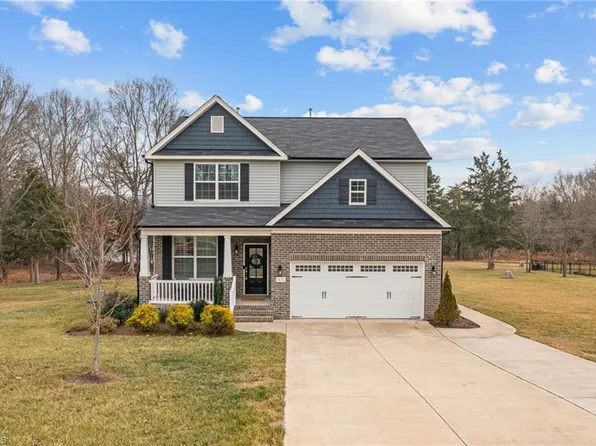 1432 Kernodle Landing Dr, Burlington, NC 27217