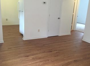 9622 8th Bay St APT 3, Norfolk, VA 23518