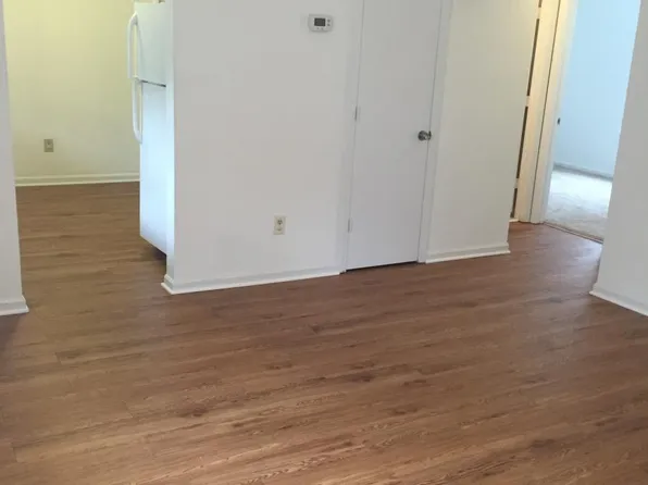 9622 8th Bay St APT 3, Norfolk, VA 23518