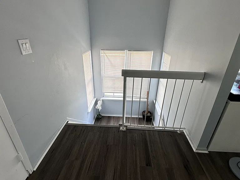 334 Lunar Rd — Photo 4