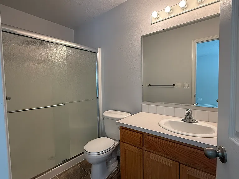 1356 Trent Ave N — Photo 21