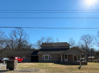 799 Haynes Rd #ABC, Dandridge, TN 37725