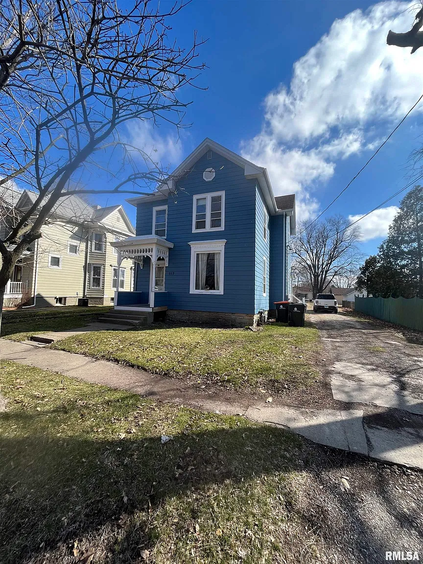 117 S Pine St #A-b photo 1
