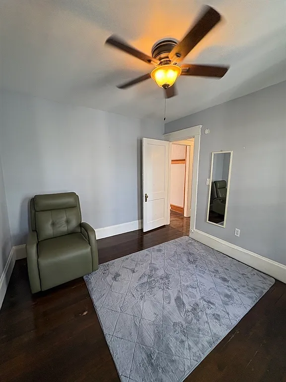 3 bed, 1077 sqft, $2,850 — Photo 3