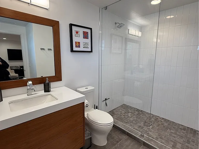 116 W Channel Islands Blvd — Photo 36