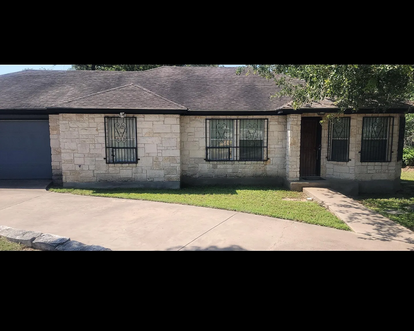 3 bed, 1178 sqft, $1,750 — Photo 3