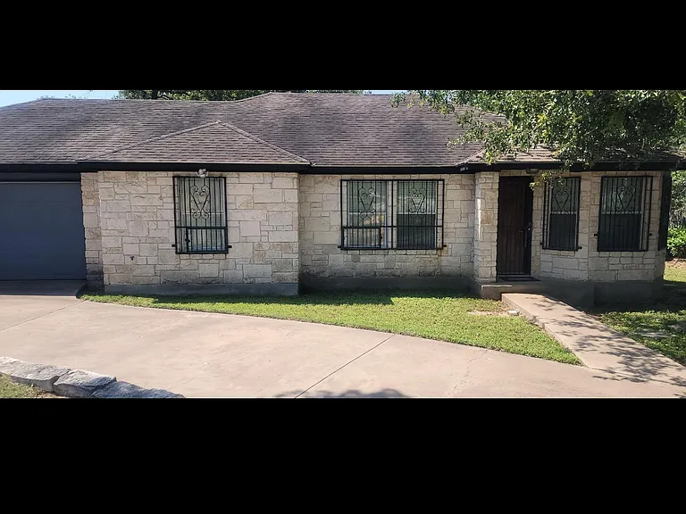 133 Moon Mist Dr — Photo 3
