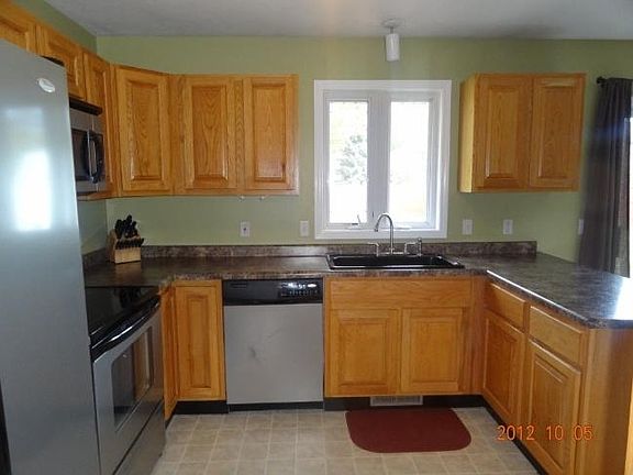 4th image of 1917 Saint George Ln