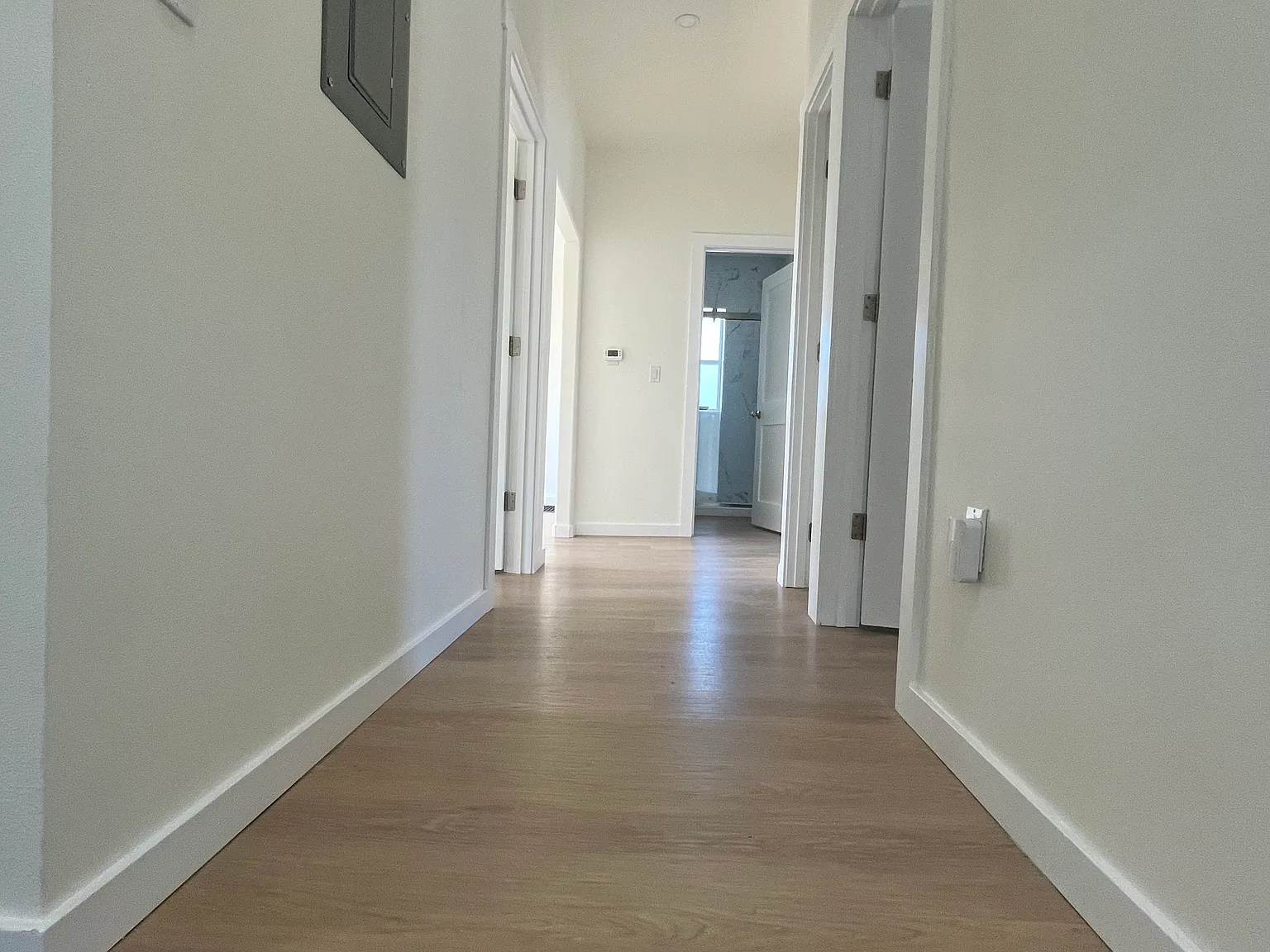 2 bed, 900 sqft, $3,250 — Photo 3