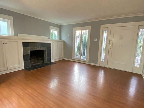 3rd image of 6022 6th Ave