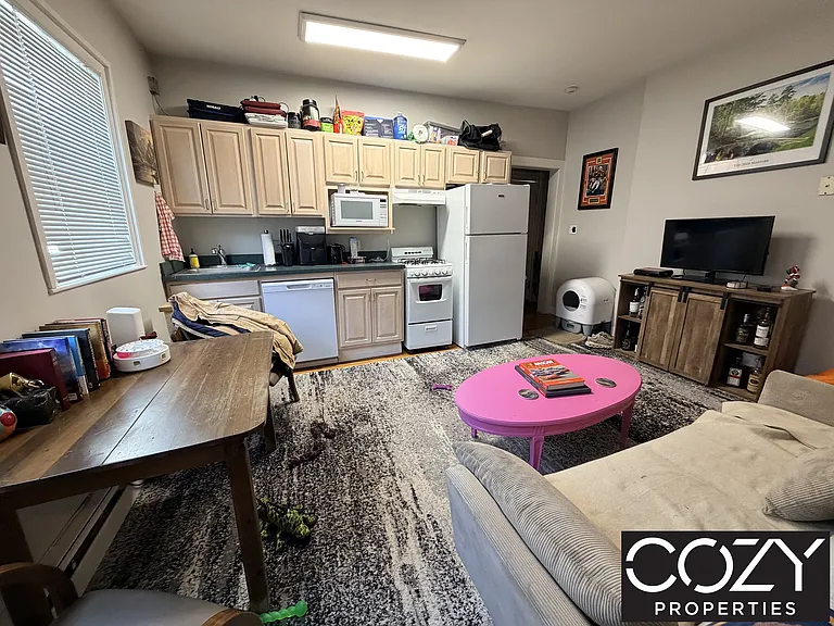 20 John F Kennedy St #7 — Photo 6