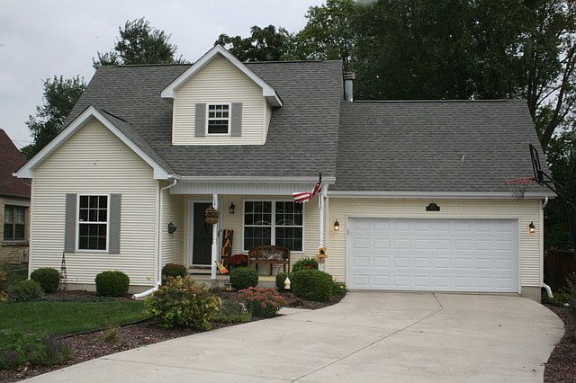 1st image of 902 N Dawes Ave
