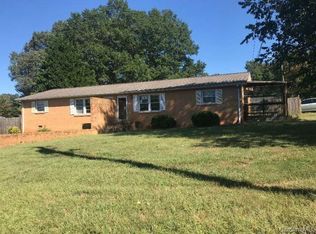 8417 Oliver Childers Rd, Connelly Springs, NC 28612