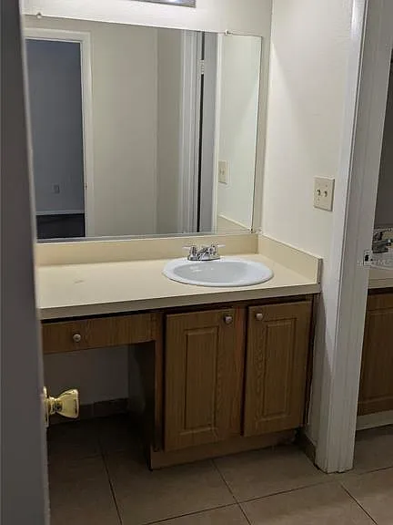 4401 S Semoran Blvd #9 — Photo 28
