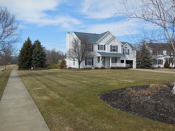 Private treed back yard