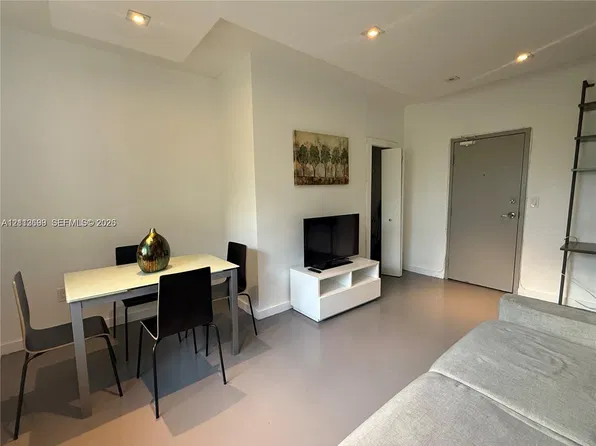 600 15th St APT 11, Miami Beach, FL 33139