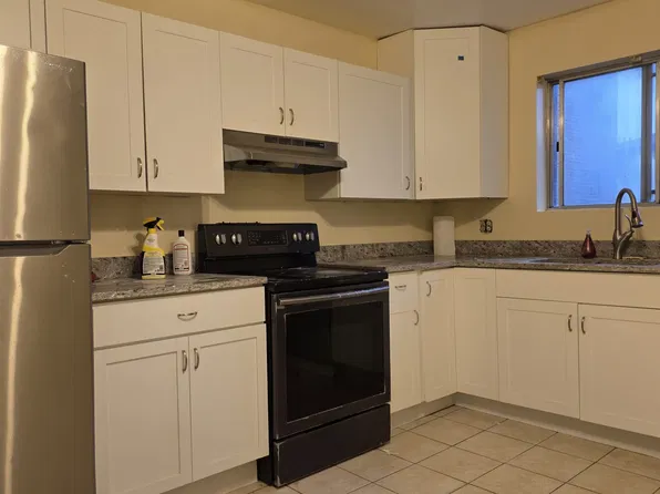 2338 Nichols Rd, Arlington Heights, IL