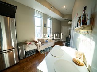 497 Commonwealth Ave APT 3, Boston, MA 02215