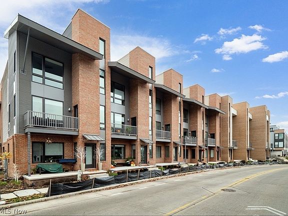 2nd image of 1230 W 73rd St