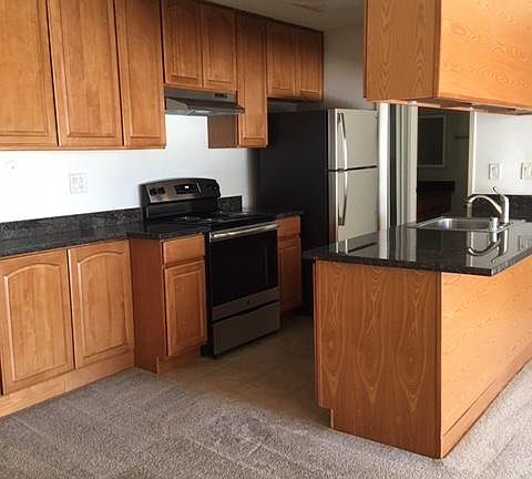 4th image of 378 Van Buren Ave #305