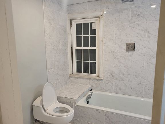 4th image of 6242 Carpenter St Floor 3
