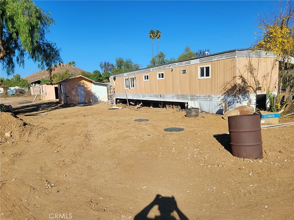 1st image of 27390 Peach St
