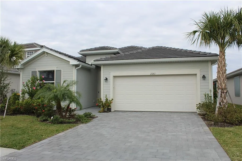 Photo 1 of 34 - 2261 Avocado Ln - Naples, FL Primary Photo - 2261 Avocado Ln