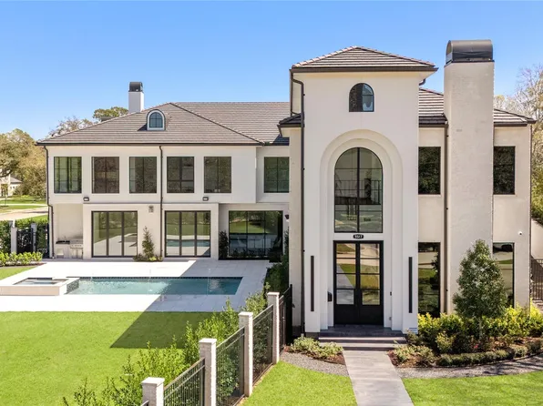 5517 Sturbridge Dr, Houston, TX 77056