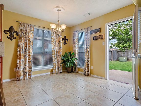5th image of 16910 Great Oaks Glen Dr
