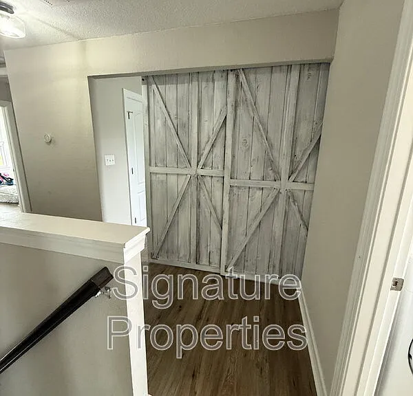 100 Sandalwood Ln — Photo 19