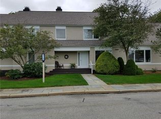 3 Whitney Ct, Narragansett, RI 02882