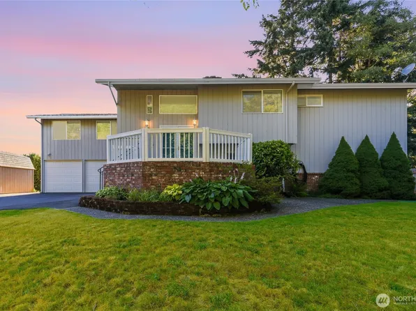 8101 McIntyre Lane NE, Bremerton, WA 98311