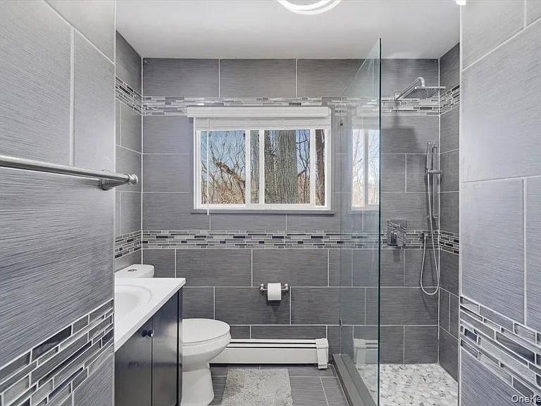 263 Oyster Bay Rd — Photo 20