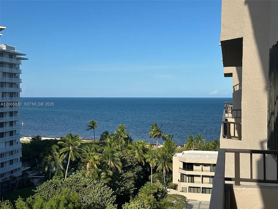 251 Crandon Blvd #931