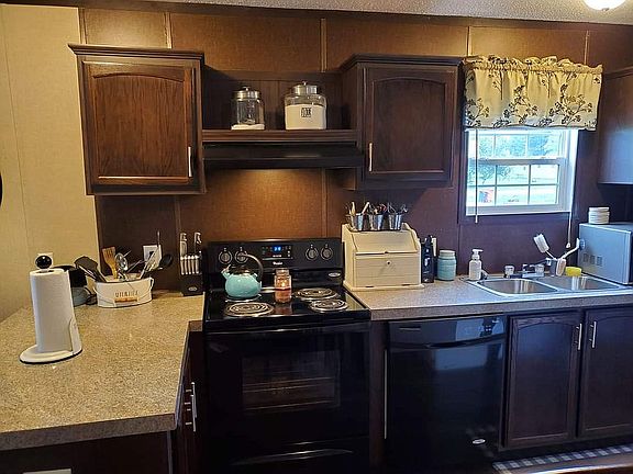 5th image of 456 Sarah Cir