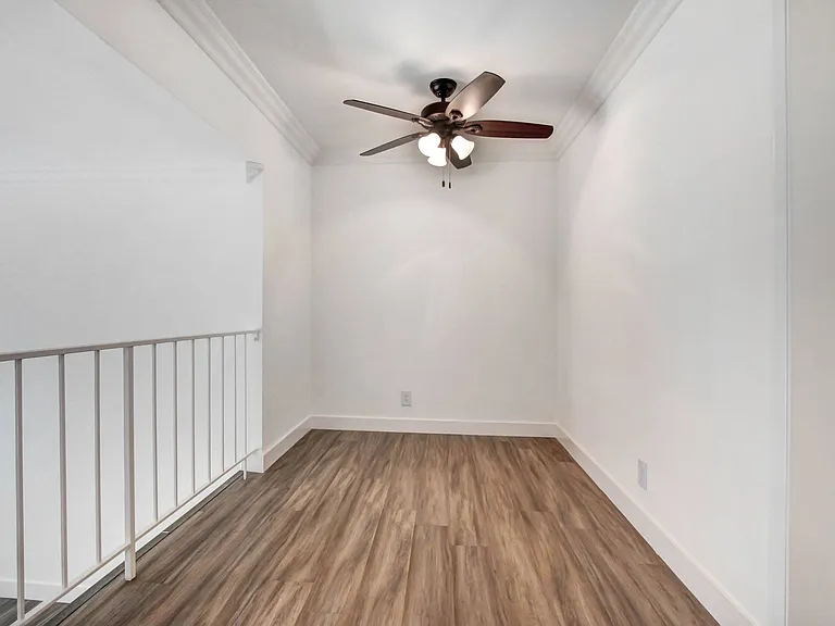 1022 Euclid — Photo 13