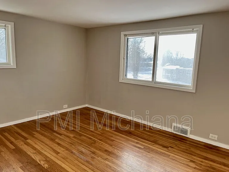 4414 Huron Cir — Photo 9