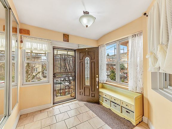 4th image of 22-26 29th St Unit Penthouse