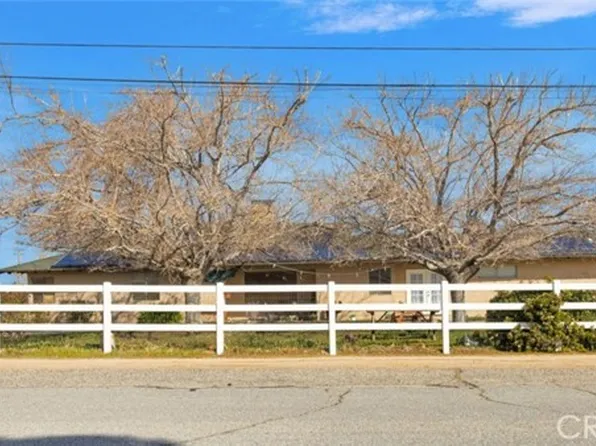 17598 Linden St, Hesperia, CA 92345