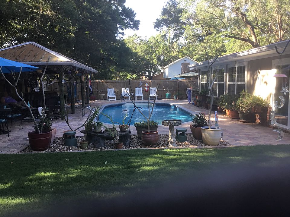 1st image of 563 Bobwhite Dr
