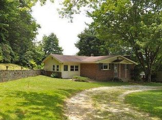 2056 Gilliam Mountain Rd, Hendersonville, NC 28792