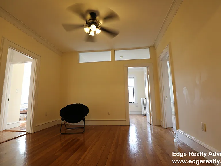 21 Park Vale Ave #11 — Photo 5