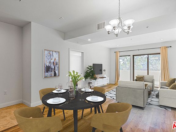 5th image of 4520 Rosemont Ave #202